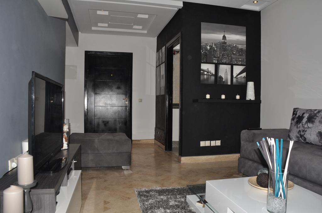 Val Fleuri Apartment With Balcony, Casablanca Luaran gambar